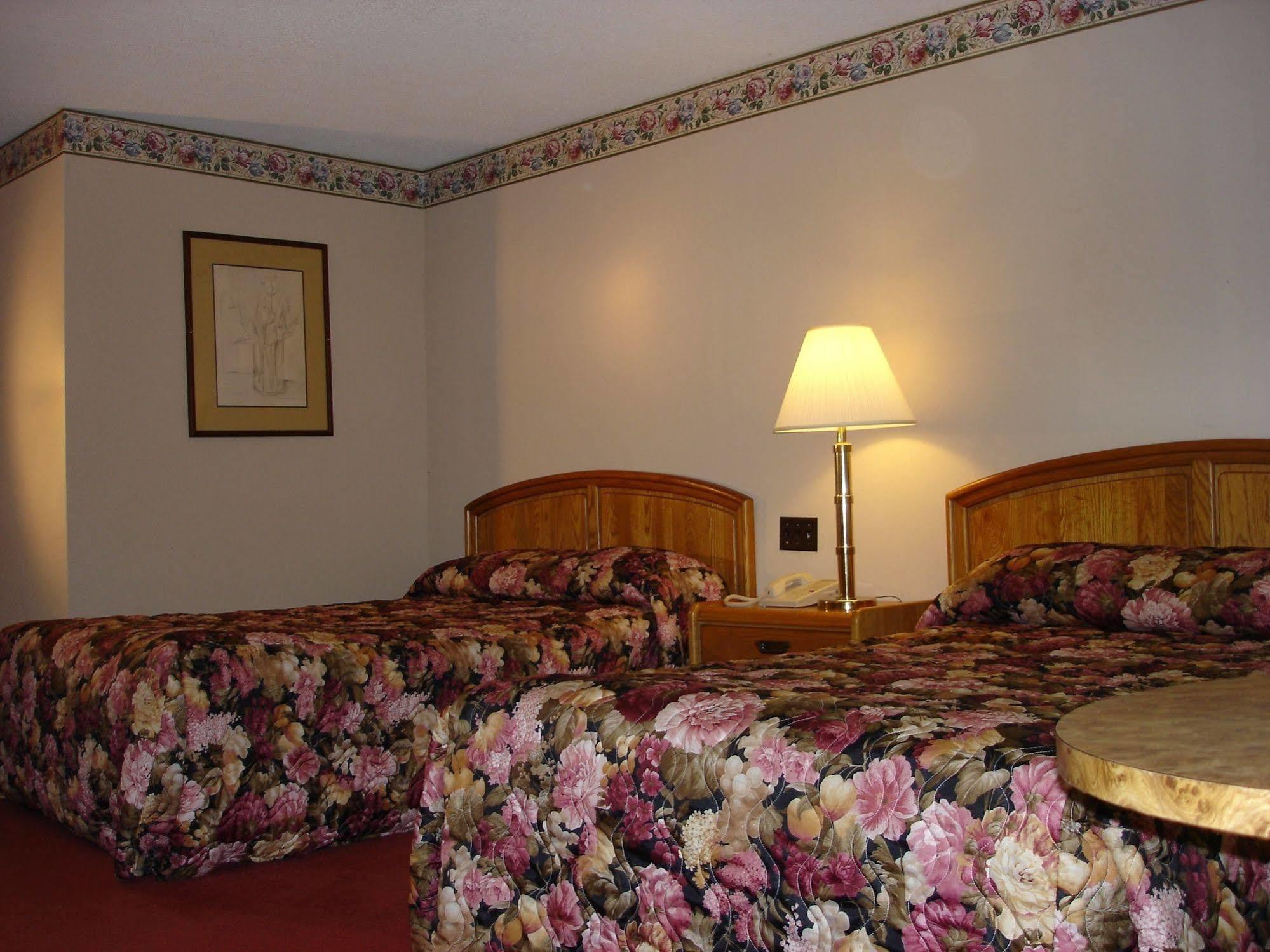Bravo Inn Greensboro Jamestown Esterno foto